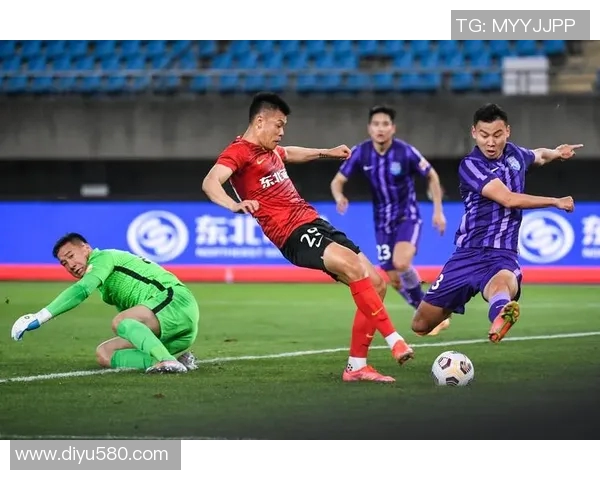 上海足球队在洲际杯积分榜上以62分稳居第一名，表现抢眼